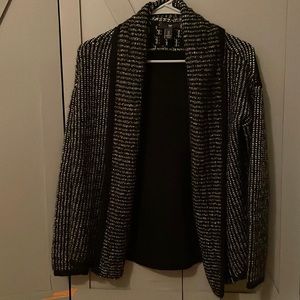 Women’s Gap black and white sweater cardigan size small! Super soft and cozy!